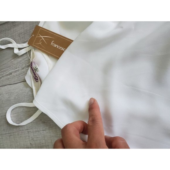 francesca’s Emmelee White tank top, scalloped hem, women’s small NWT - Picture 7 of 8
